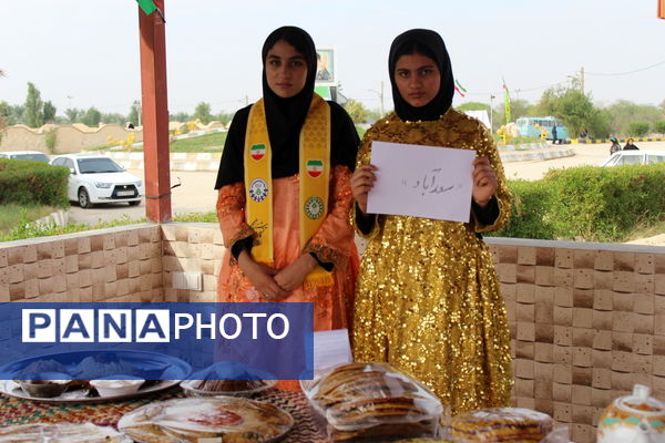 جشنواره غذا و صنایع دستی در اردوی تمشک دختران استان بوشهر