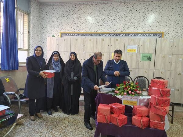 تقدیراز مادران فاطمی و تجلیل از مقام شامخ زن در دبستان هیات امنایی ملاصدرا