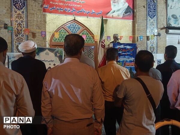 اجلاس سراسری نماز و تجلیل از دانش‌آموزان فعال در حاجی‌آباد
