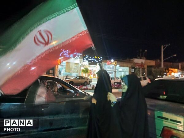 دهه نودی‌‌های یزدی پای کار انقلاب