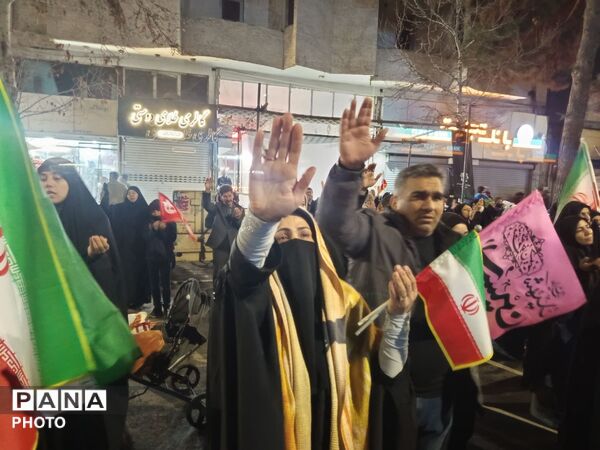 حضور گسترده و پرشور مردم انقلابی نیشابور در مراسم شهادت رهبر شهید