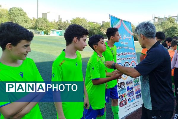 برگزاری مسابقات فوتبال در راستای اجرای «طرح ملی میدان پویا» در ناحیه دو شهرری 