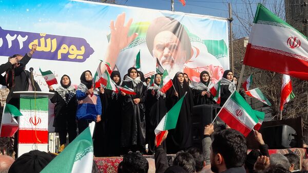 راهپیمایی عظیم 22 بهمن در شهرستان مرزی پارس آباد 