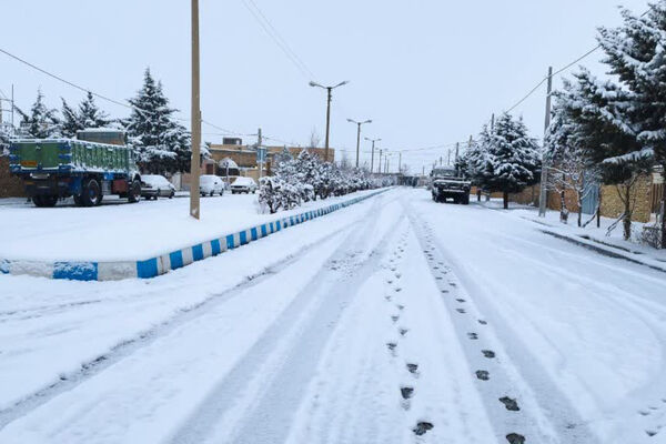 بارش اولین برف زمستانی در ایزدخواست
