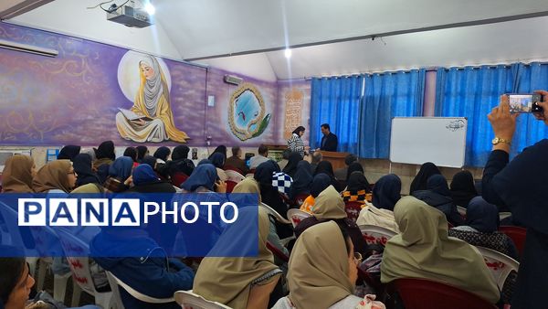 بازدید مدیرکل آموزش و پرورش استان اصفهان از مدرسه حضرت زینب (س) ناحیه ۴ (در طرح نماد)