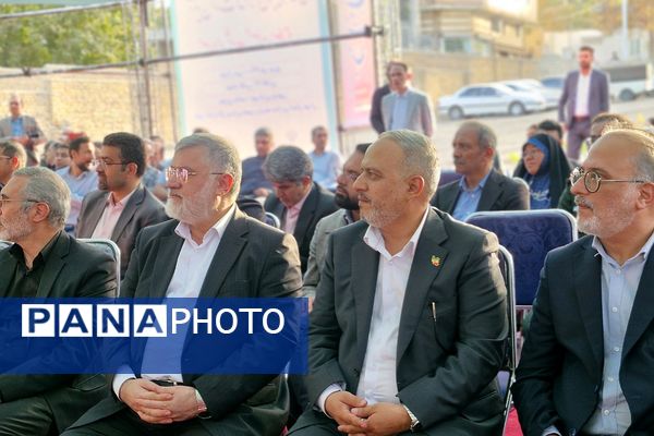 آیین خشت گذاری و افتتاح مدارس در منطقه پردیس با حضور استاندار تهران و مدیر کل شهرستانهای استان تهران 