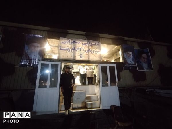 توقف درمسیر عاشقی، موکب حیدریون پذیرای زائران وعزادارن رهبری