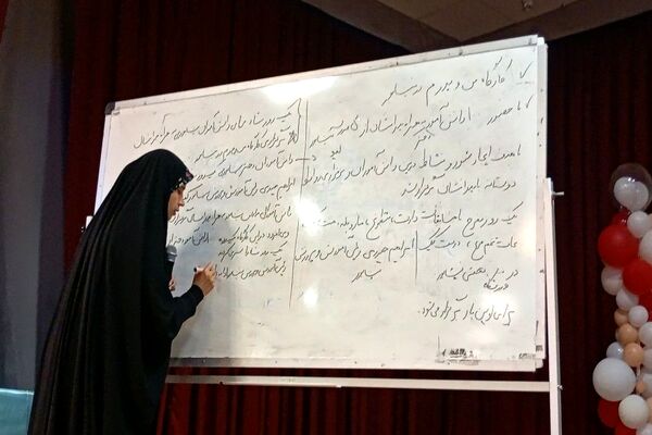 کلاس آموزشی خبرنگاری در کانون مهر تابان نیشابور
