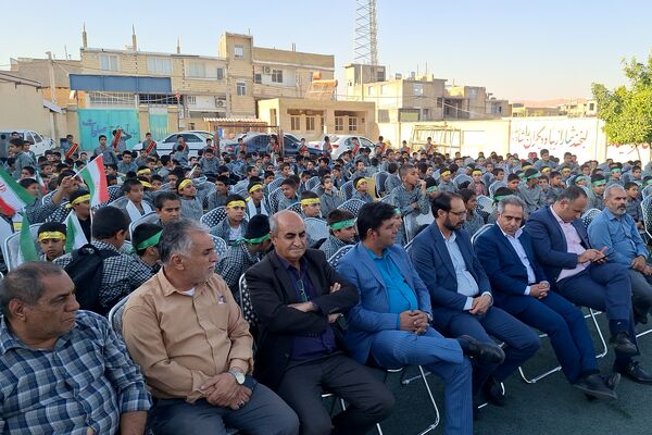 ایین بزرگداشت دانش‌آموز شهید حمله تروریستی شاهچراغ(ع)