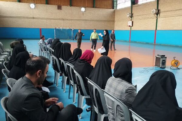 کارگاه آموزشی توانمندسازی دبیران و آموزگاران در درس تربیت بدنی