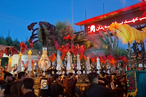 مراسم علَم کشی و کاروان نمادین اسرای کربلا در قم