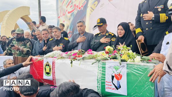 تشییع پیکر شهید ناو دنا «حاج اصغر مسلمی مهنی» در جیرفت