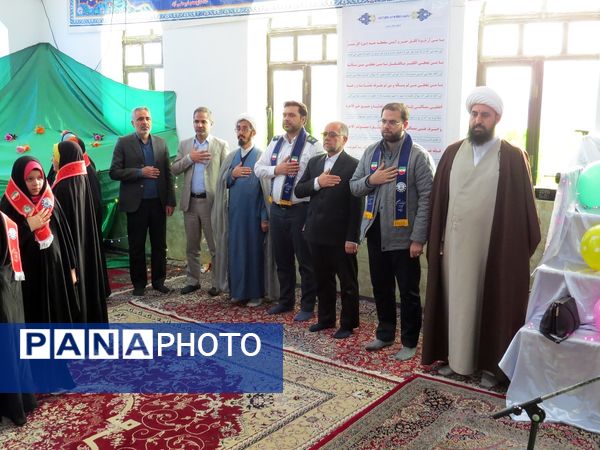 بازدید قائم مقام سازمان دانش‌آموزی از دانش‌آموزان پیشتاز معتکف بام و صفی‌آباد