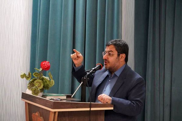 اعزام دانش‌آموزان دختر شهرستان‌های تهران به اردوهای راهیان نور