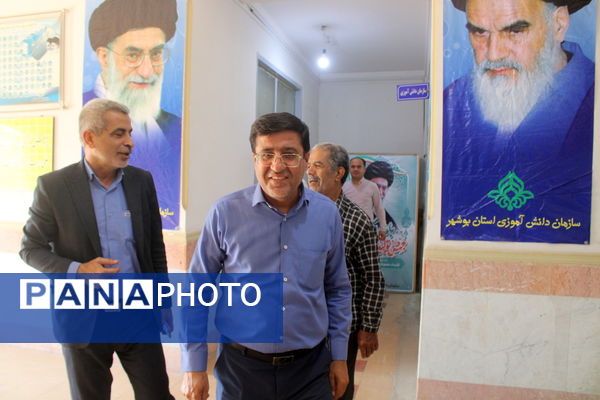 بازدید رئیس اداره خدمات آموزش و پرورش استان بوشهر از سازمان دانش‌آموزی استان
