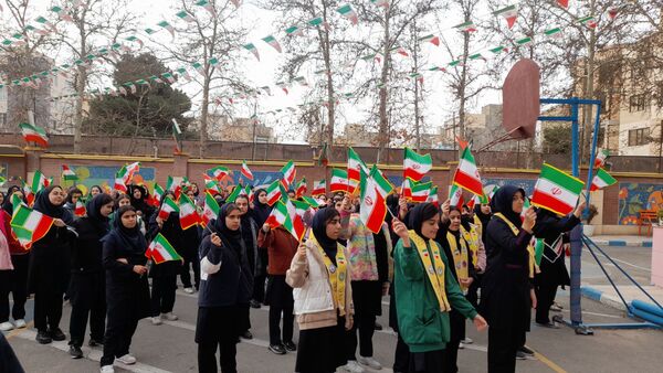 همایش یاوران مقاومت‌ و ایثار در دبیرستان شهید زارع ناحیه۳ کرج
