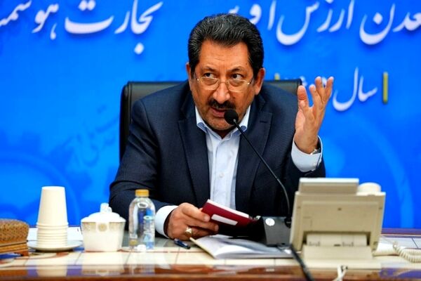 تامین ورق‌های فولادی خودروسازان/ افزایش قیمت برای خالی کردن جیب مردم درست نیست