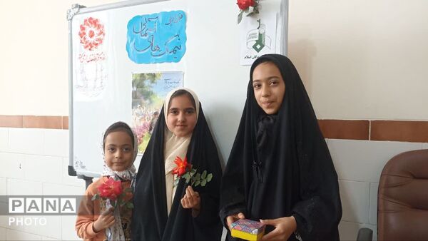 آیین گرامیداشت چهلمین روز شهادت رهبر در کتابخانه «تاج فیروز» مروست