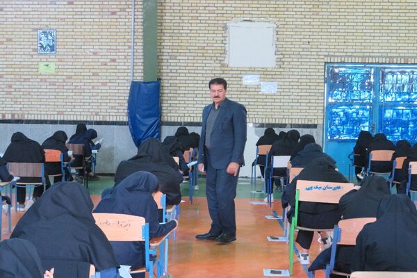 بازدید از حوزه‌های برگزاری امتحانات نهایی در شهرستان فاروج 