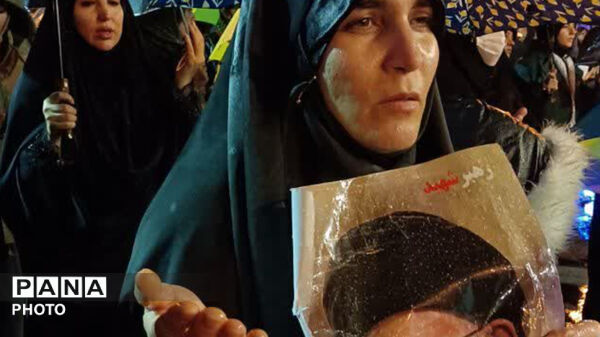 قیام تماشایی کوهدشتی‌ها، قرار شبانه زیرباران رحمت الهی