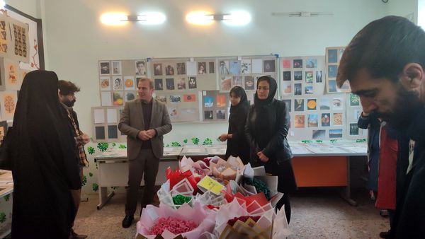 نمایشگاه ماها در هنرستان بصیرت آشخانه