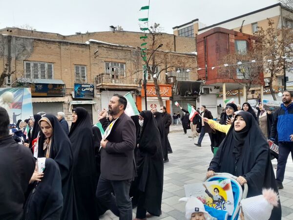 خیابان‌های همدان در ۲۲ بهمن تابلوی تمام‌نمای وحدت ملی