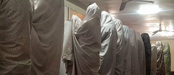 اعتکاف غوطه ور شدن در دریای روشن امید