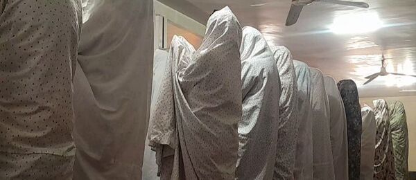 اعتکاف غوطه ور شدن در دریای روشن امید