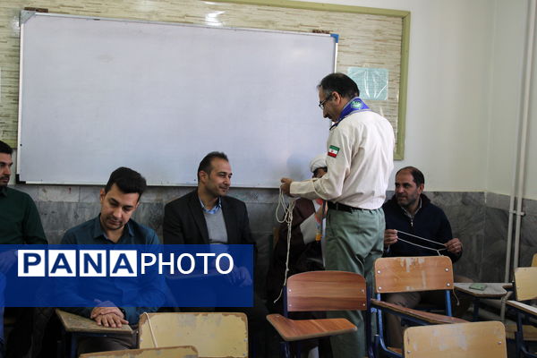 برگزاری کلاس‌های ضمن خدمت سازمان دانش‌آموزی در آشخانه