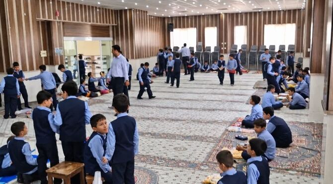 یادگیری شیرین ریاضی در فروشگاه کلاسی پنجم دبستان شاهد یاس سرام