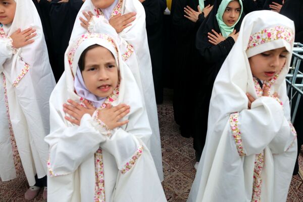 مراسم جشن روزه اولی‌ها در حرم حضرت زینب (س) خواهر امام رضا(ع)