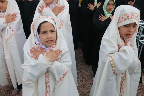 مراسم جشن روزه اولی‌ها در حرم حضرت زینب (س) خواهر امام رضا(ع)