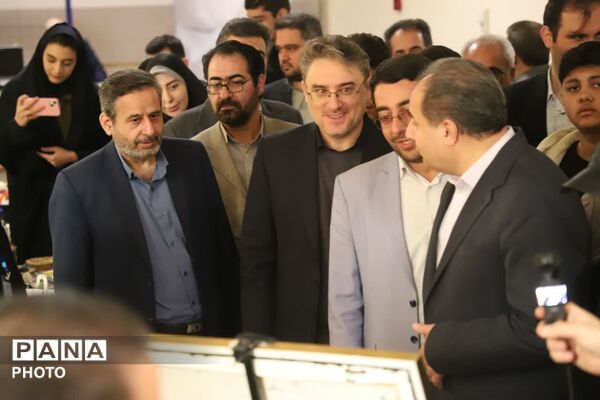 افتتاح نمایشگاه دستاوردهای کانون‌های فرهنگی تربیتی آذربایجان شرقی
