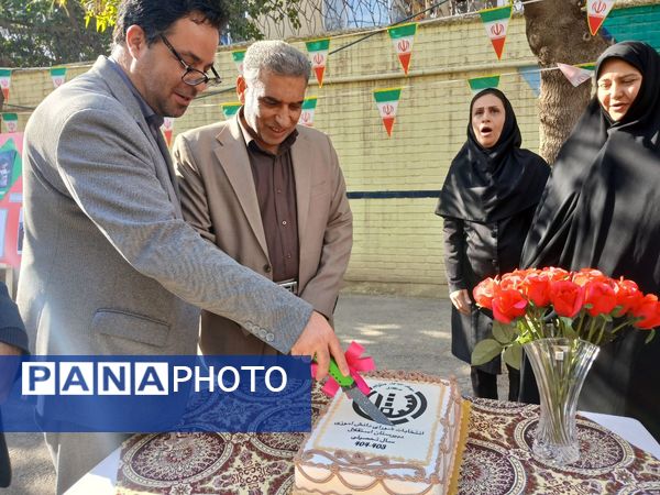 انتخابات شورای دانش‌آموزی در دبیرستان استقلال ناحیه ۶ مشهد