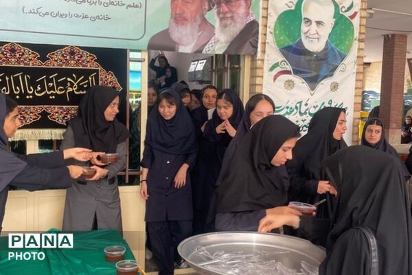 میزبانی نذر سمنو در دبیرستان ساره ورامین، همزمان با آغاز ایام فاطمیه