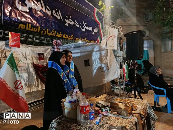 حضور پرشور دانش‌آموزان در موکب نوجوان مبارز