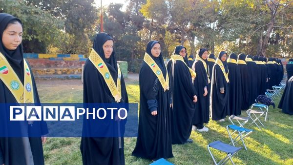 برگزاری کلاس‌های آموزشی و فرهنگی همایش روز دانش‌آموز در اردوگاه باهنر تهران 