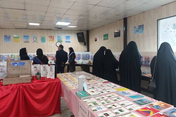 برپایی نمایشگاه کتاب و کتابخوانی به همت دانش‌آموزان مدارس ناحیه دو شهرری 
