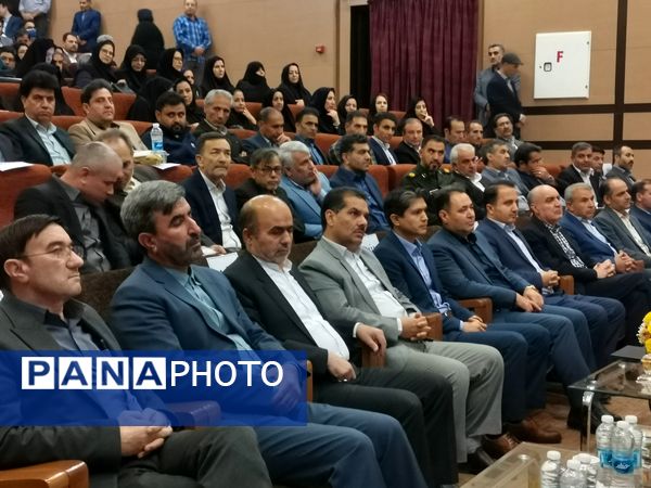 نواخته شدن زنگ سلامت در دبیرستان الزهرا شهرستان مارگون