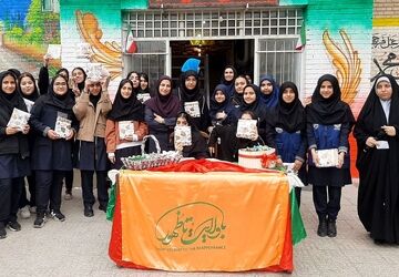 جشن نیمه شعبان در دبیرستان شهدای هسته‌ای قرچک