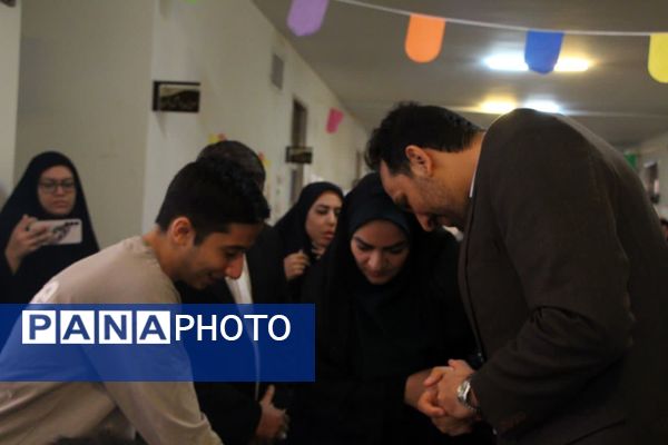 نمایشگاه دستاوردهای دانش‌آموزان استثنایی یزد