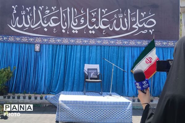 خدمت رسانی به زاِئران تشییع رهبر شهید در موکب دارالمصلین شهرستان شیروان