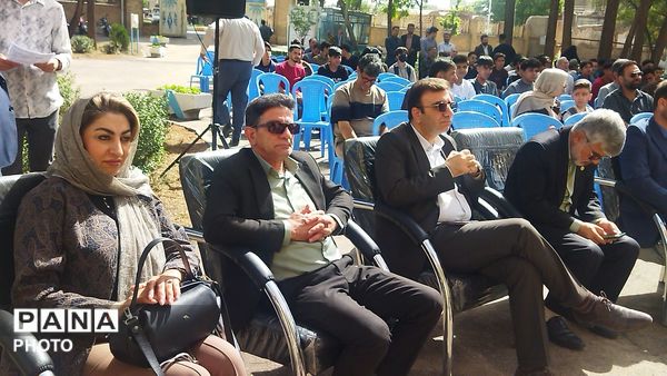 زنگ خیام در نیشابور به صدا در آمد 