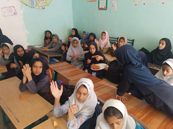 تجلی شکوه مهدوی در دبستان حضرت فاطمه (س)