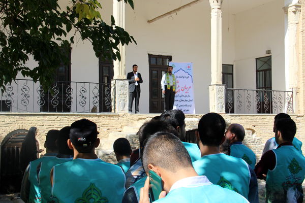 پذیرش و آیین صبحگاه دوره توانمندسازی مربیان پیشتاز استان چهارمحال و بختیاری