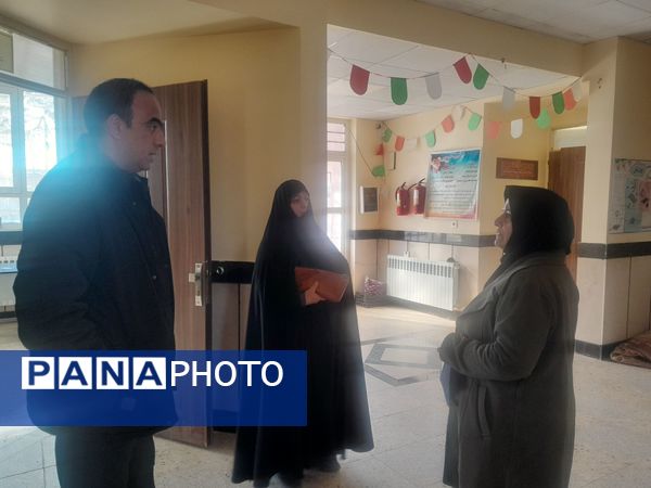 بازدید مسئولین آموزش و پرورش خلیل آباد از حوزه امتحانی دبیرستان مادرمهربان نقاب