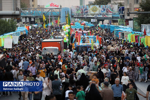 مهمونی ۱۰ کیلومتری غدیر در تهران    