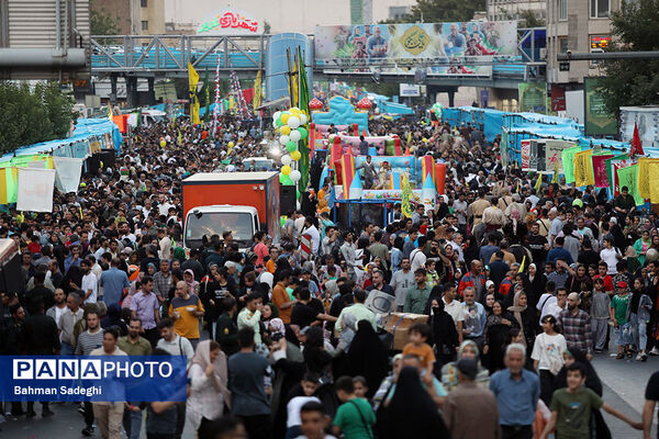 مهمونی ۱۰ کیلومتری غدیر در تهران    