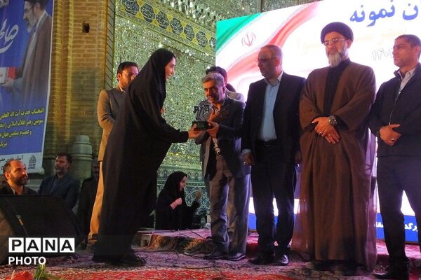 طنین سپاس از مقام معلم در آستان مقدس حضرت جعفربن موسی‌الکاظم (ع)
