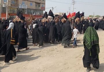 جاماندگان اربعین تا آستانه بلیلی قدم زدند